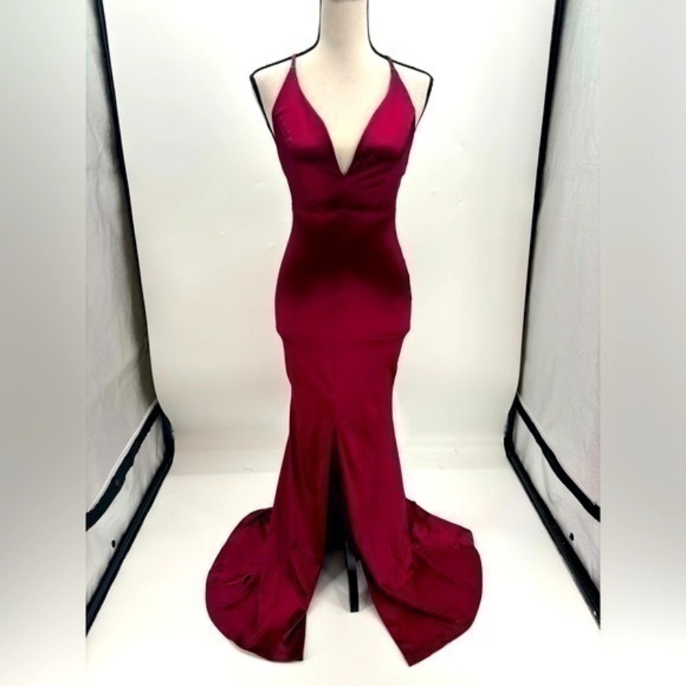 UEC Windsor maroon satin mermaid style gown size XS